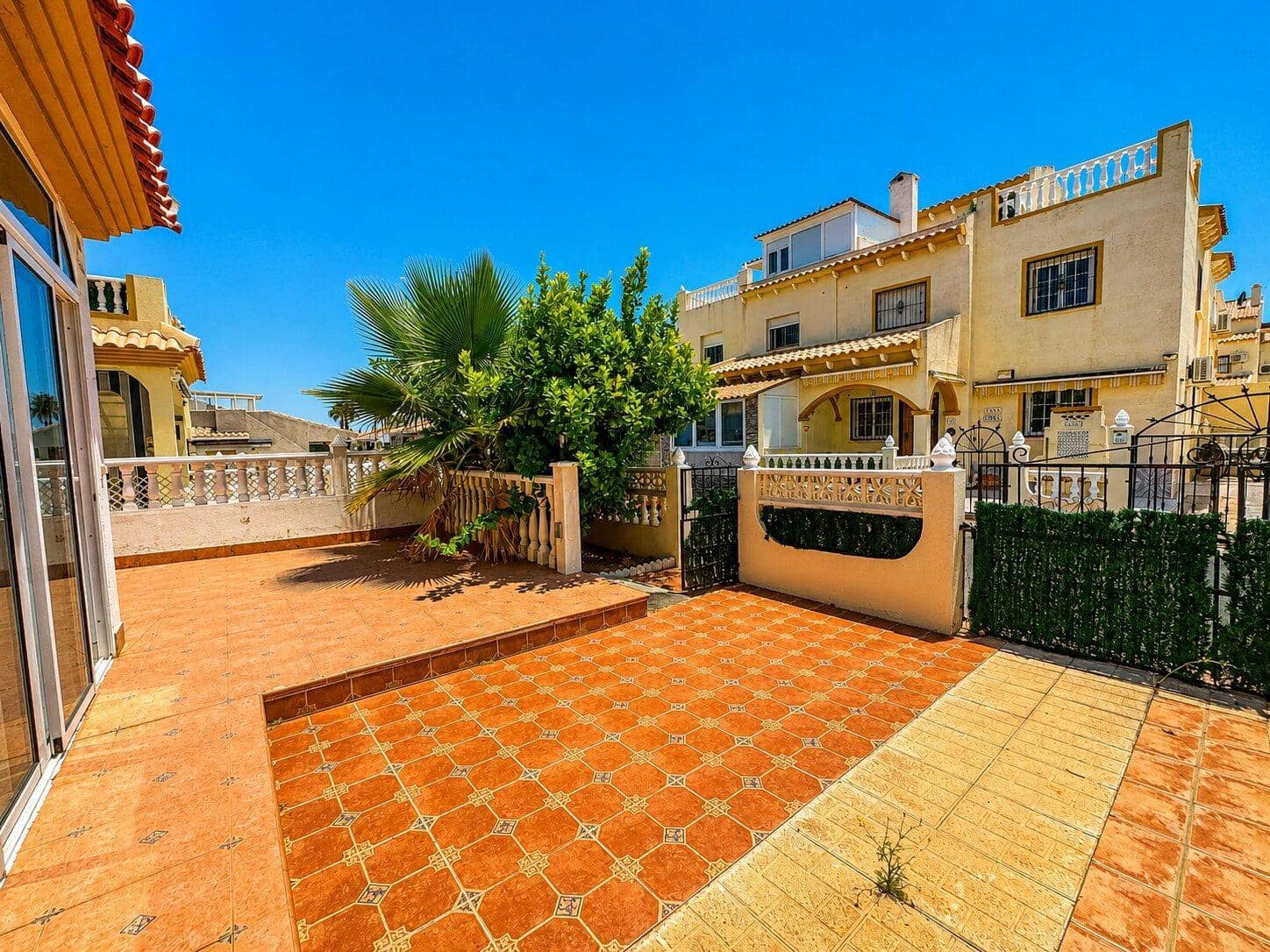 3 sovrum Hus till salu i Playa Flamenca med pool garage - 249 995 € (Ref: 9954331)