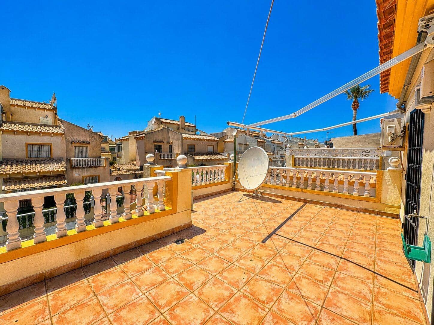 3 bedroom Townhouse for sale in Playa Flamenca with pool garage - € 294,950 (Ref: 9959868)