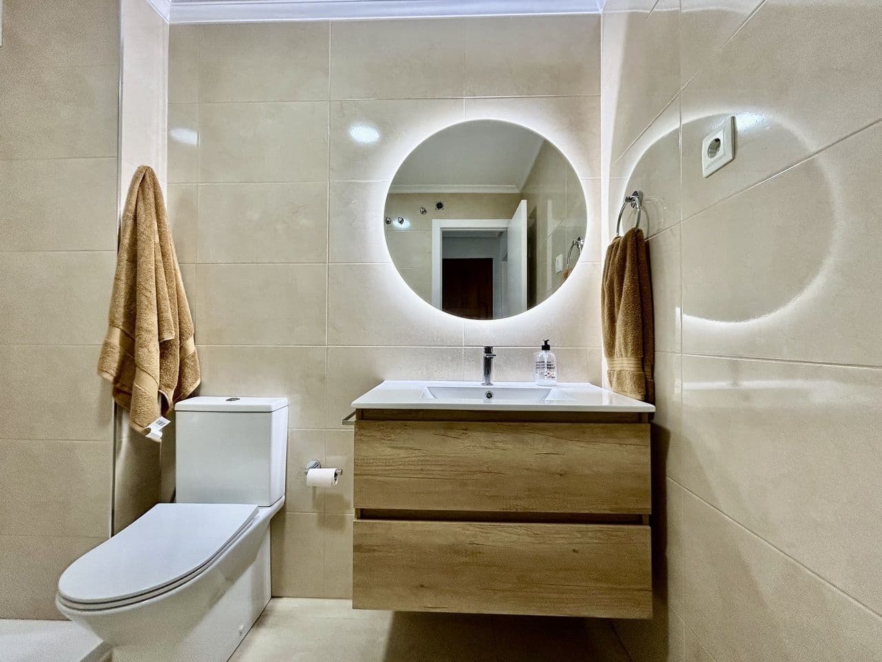 Apartamento de 2 habitaciones en Villamartin en venta - 189.000 € (Ref: 9962799)