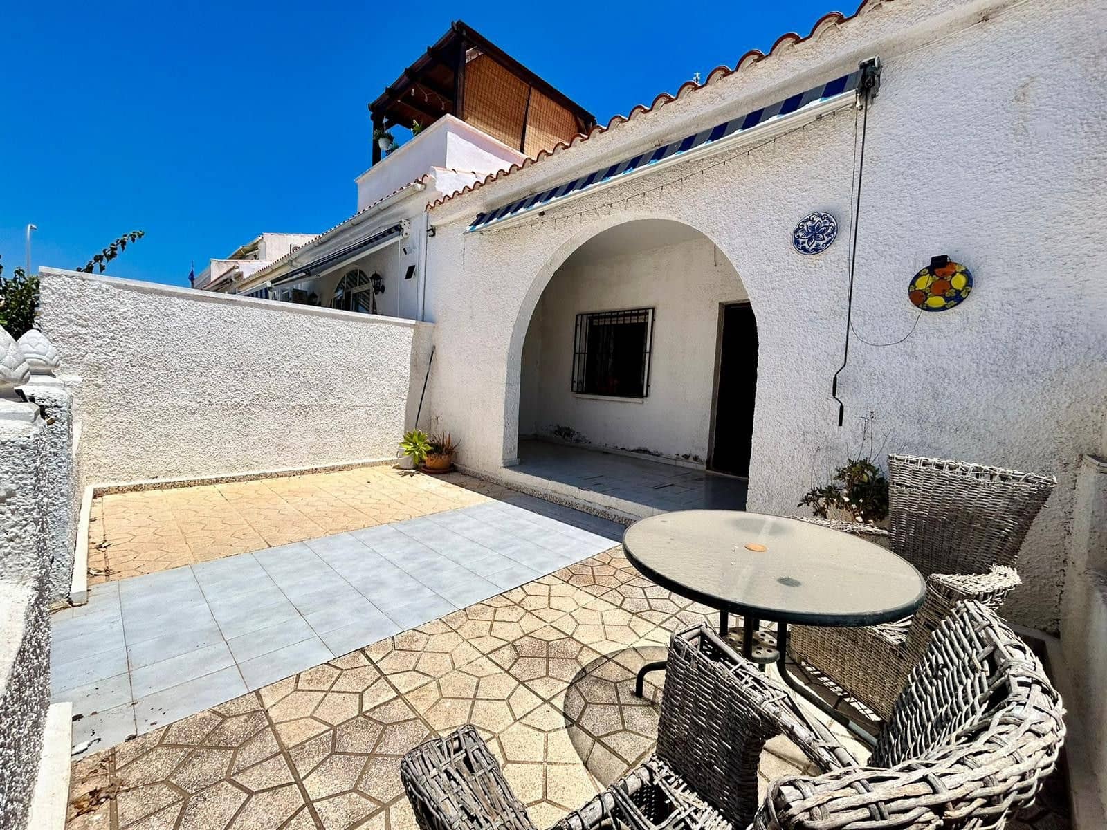 2 slaapkamer Bungalow te koop in Torrevieja - € 114.000 (Ref: 9962801)
