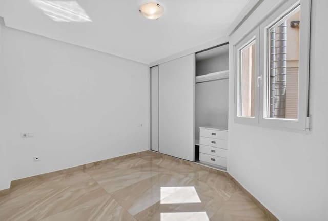2 soverom Leilighet til salgs i Centro, Torrevieja - € 198 900 (Ref: 9962807)