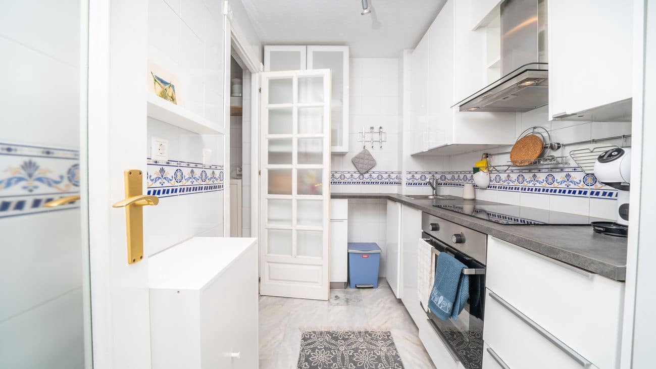 Apartamento de 2 habitaciones en Torrevieja en venta con piscina - 349.000 € (Ref: 9962813)