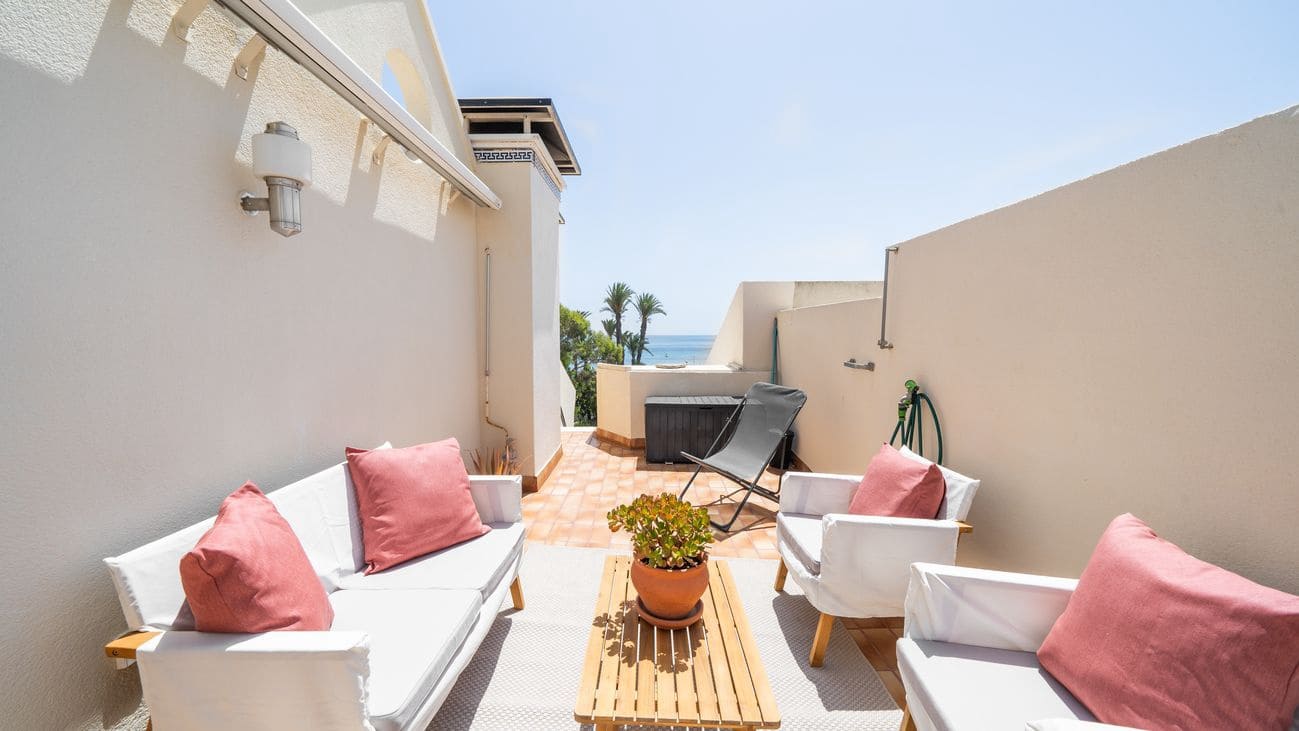 Apartamento de 2 habitaciones en Torrevieja en venta con piscina - 349.000 € (Ref: 9962813)