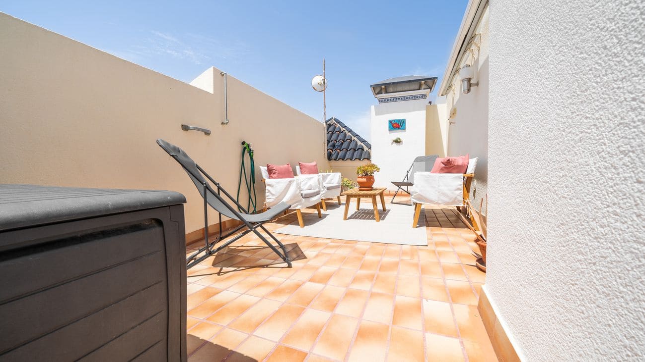 Apartamento de 2 habitaciones en Torrevieja en venta con piscina - 349.000 € (Ref: 9962813)