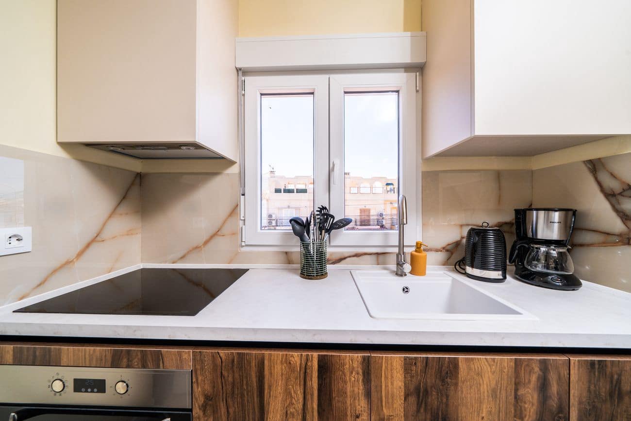 1 sypialnia Apartament na sprzedaż w Torrevieja z basenem - 164 000 € (Ref: 9962814)