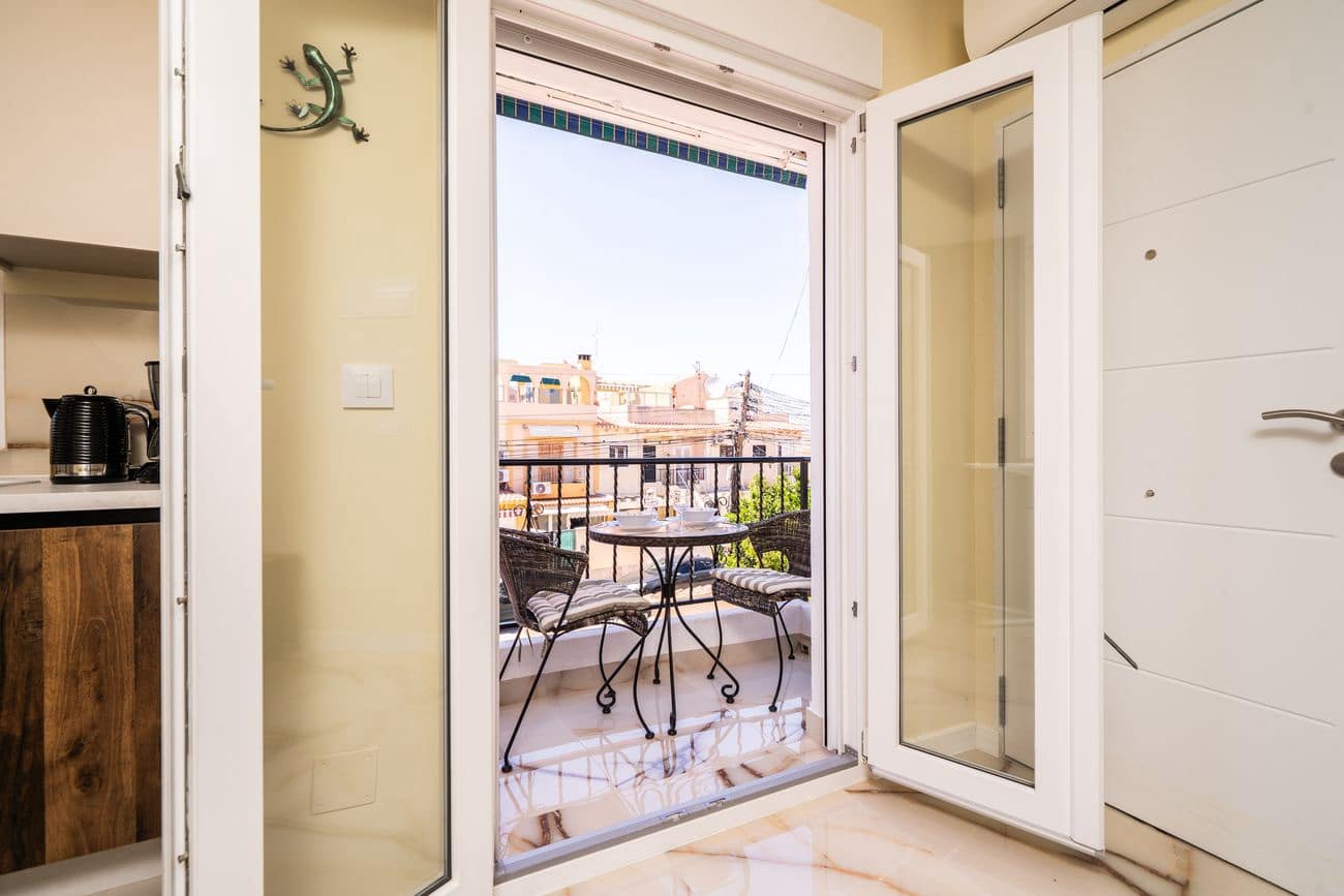 1 sypialnia Apartament na sprzedaż w Torrevieja z basenem - 164 000 € (Ref: 9962814)