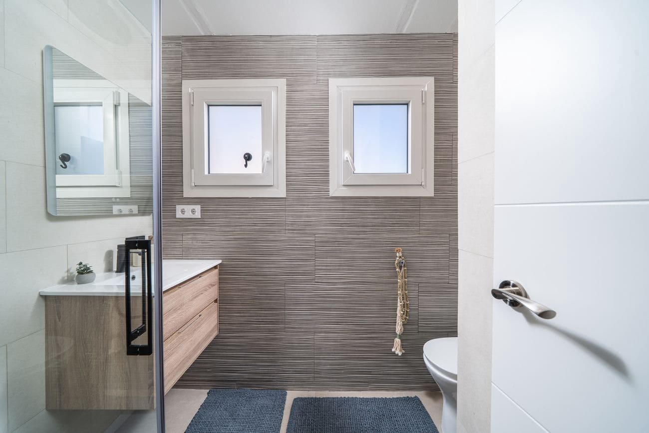1 sypialnia Apartament na sprzedaż w Torrevieja z basenem - 164 000 € (Ref: 9962814)