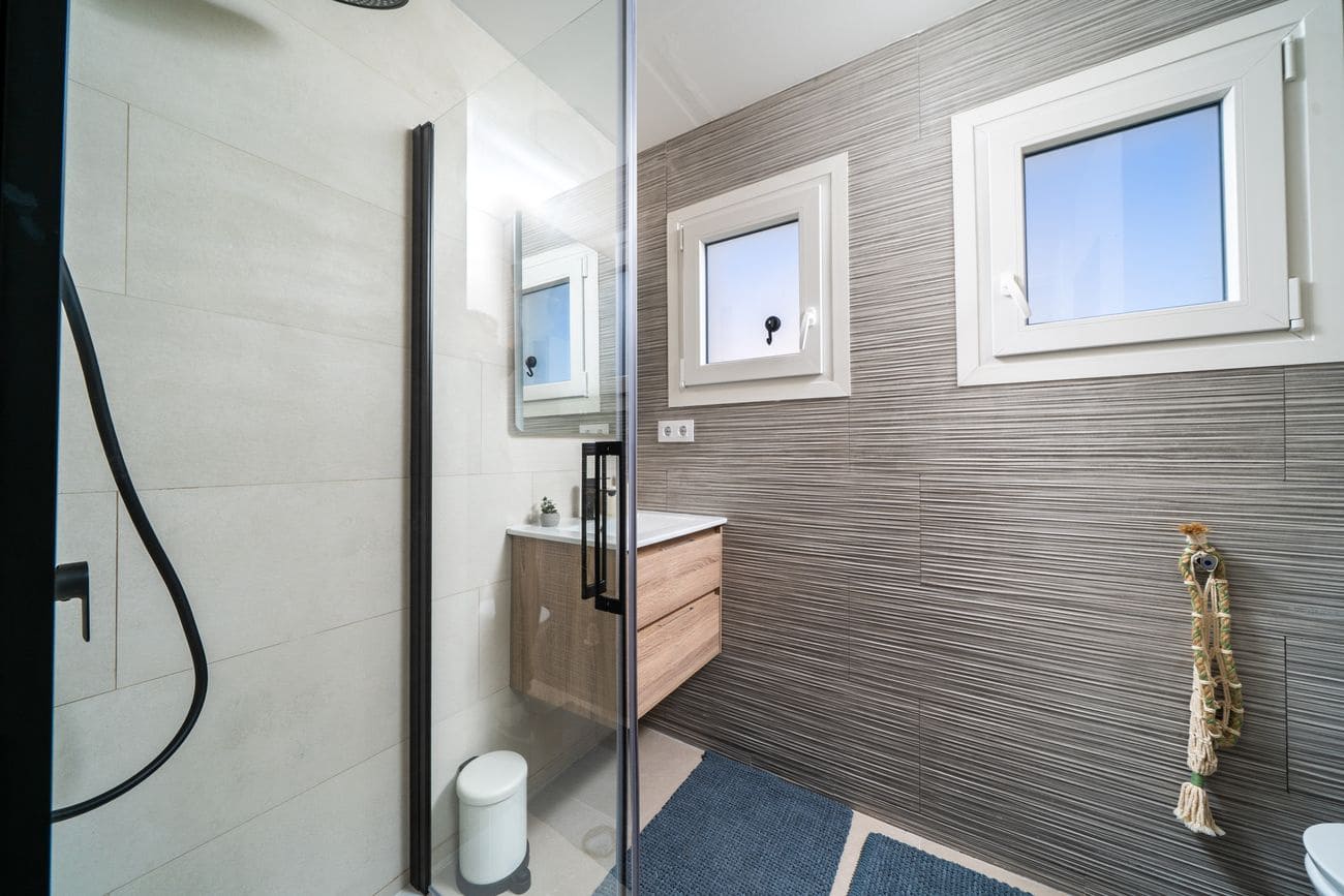 1 sypialnia Apartament na sprzedaż w Torrevieja z basenem - 164 000 € (Ref: 9962814)