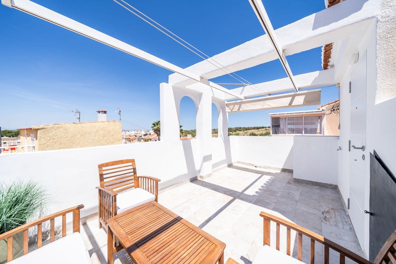 1 sypialnia Apartament na sprzedaż w Torrevieja z basenem - 164 000 € (Ref: 9962814)