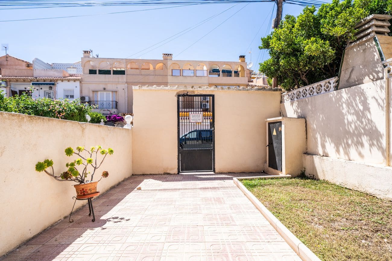 1 sypialnia Apartament na sprzedaż w Torrevieja z basenem - 164 000 € (Ref: 9962814)