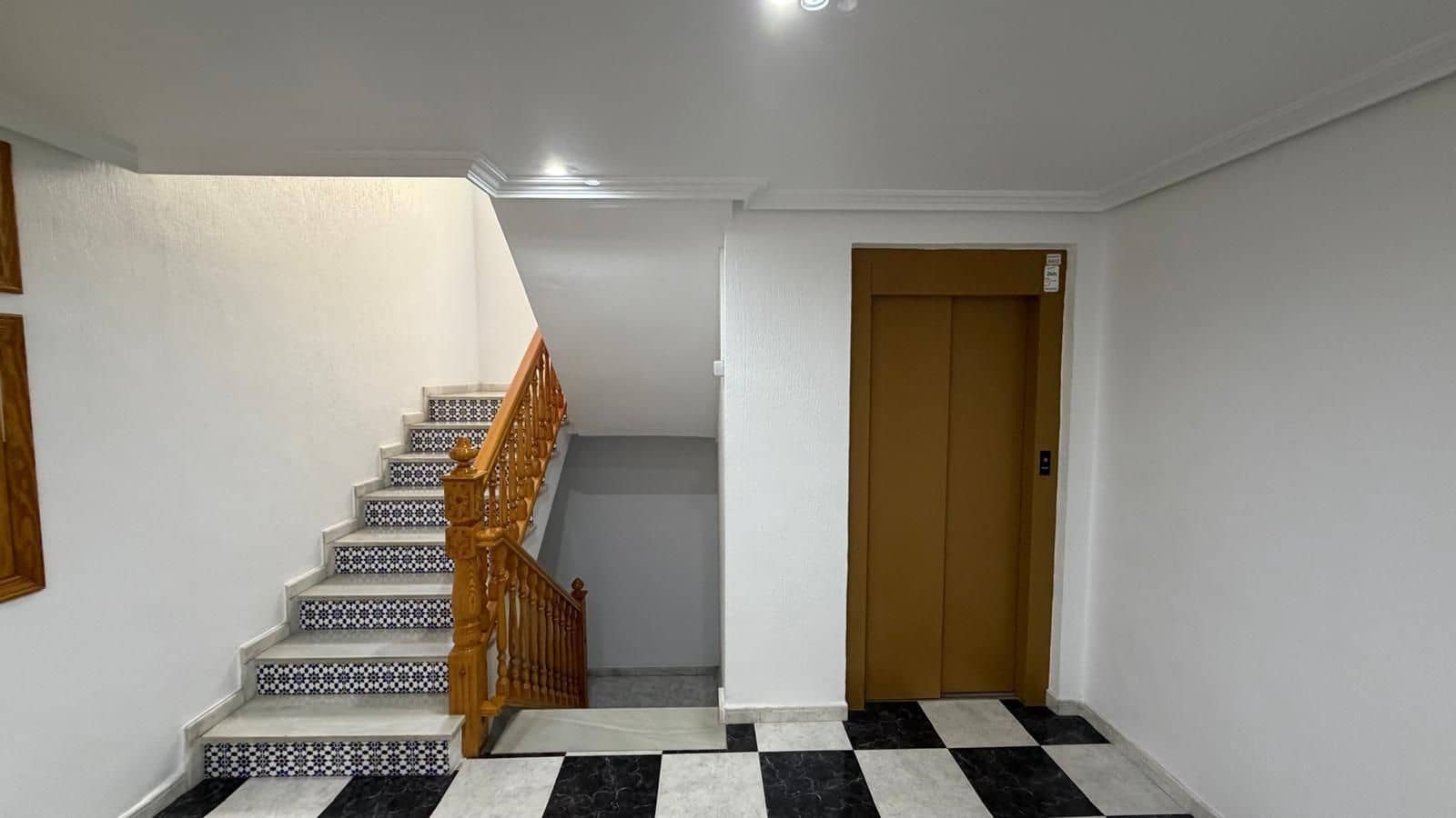 2 Zimmer Apartment zu verkaufen in Torrevieja - 144.900 € (Ref: 9962820)