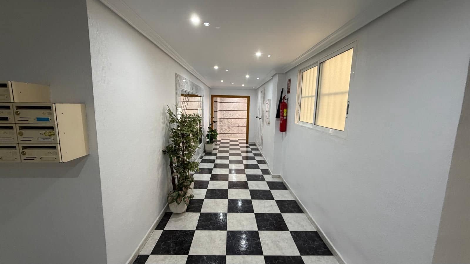 2 Zimmer Apartment zu verkaufen in Torrevieja - 144.900 € (Ref: 9962820)