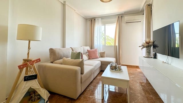 2 soveværelse Lejlighed til salg i Guardamar del Segura med garage - € 215.000 (Ref: 9962827)