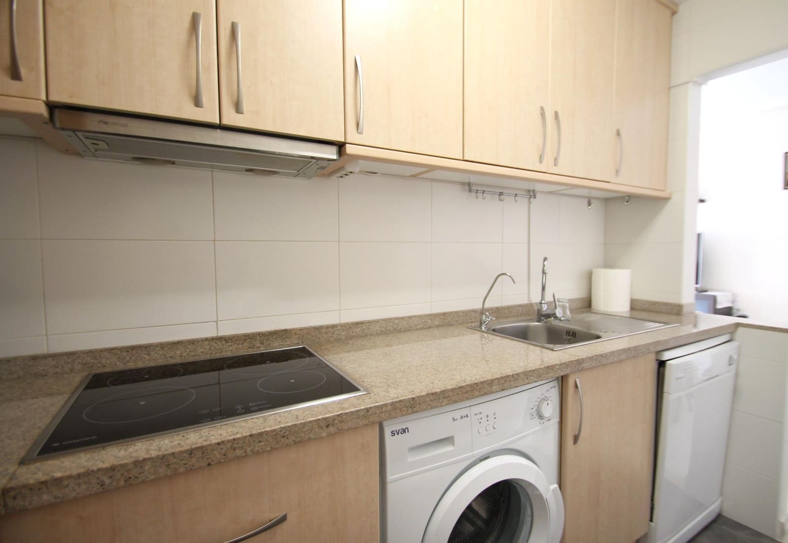 Apartamento de 2 habitaciones en Torrevieja en venta - 129.000 € (Ref: 9962830)