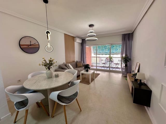 Apartamento de 2 habitaciones en Torrevieja en venta - 189.900 € (Ref: 9962834)