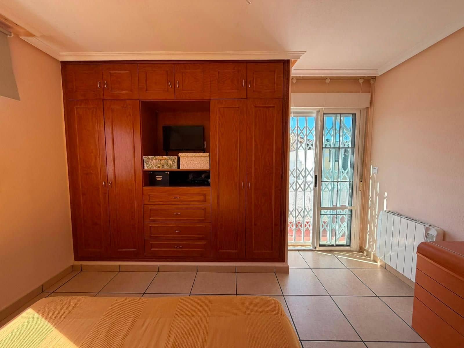 3 bedroom Villa for sale in Torrevieja with pool - € 239,600 (Ref: 9962849)