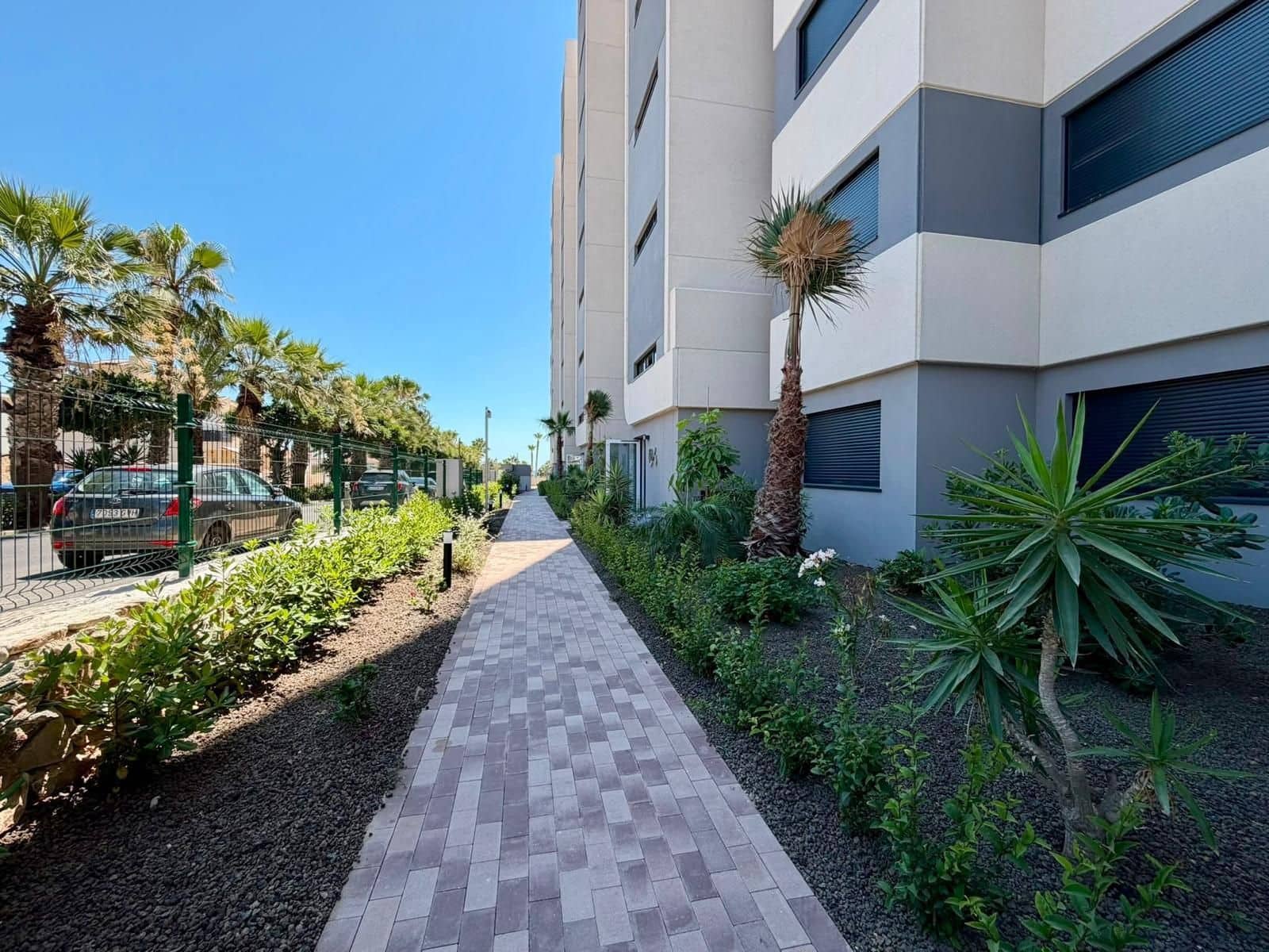 2 bedroom Apartment for sale in Punta Prima with pool - € 358,900 (Ref: 9962852)