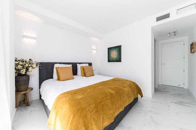 Apartamento de 2 habitaciones en Centro, Torrevieja en venta - 495.000 € (Ref: 9962854)