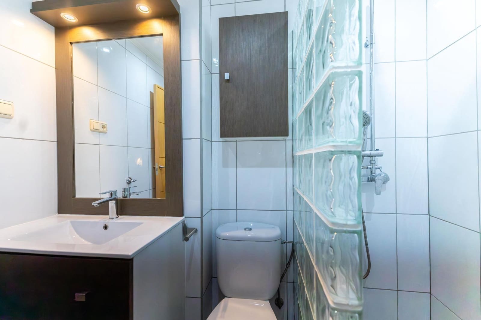 1 Zimmer Apartment zu verkaufen in Torrevieja mit Pool - 132.000 € (Ref: 9962860)