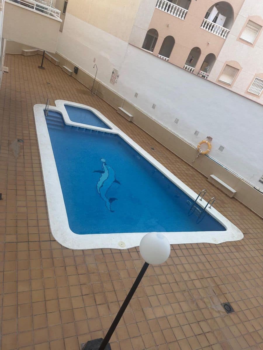 3 camera da letto Appartamento in vendita in Torrevieja con piscina - 300.000 € (Rif: 9962871)