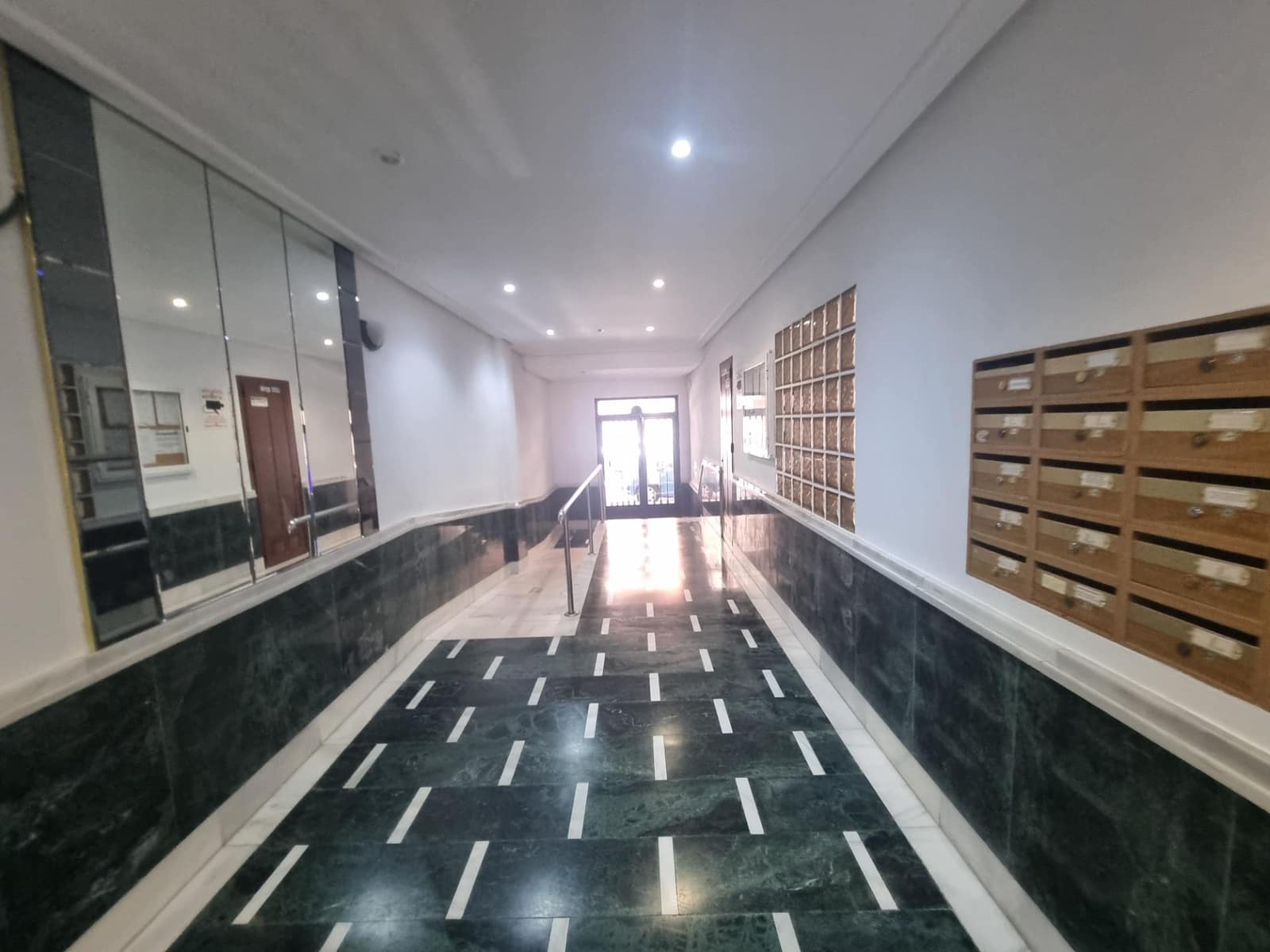 3 camera da letto Appartamento in vendita in Torrevieja con piscina - 300.000 € (Rif: 9962871)