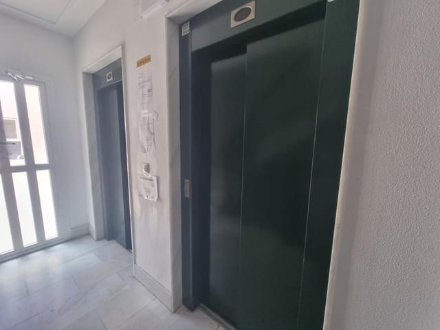 3 soveværelse Lejlighed til salg i Playa del Cura, Torrevieja med swimmingpool - € 300.000 (Ref: 9962871)