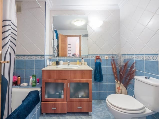 2 soveværelse Lejlighed til salg i Playa de los Náufragos, Torrevieja med swimmingpool - € 156.000 (Ref: 9962877)