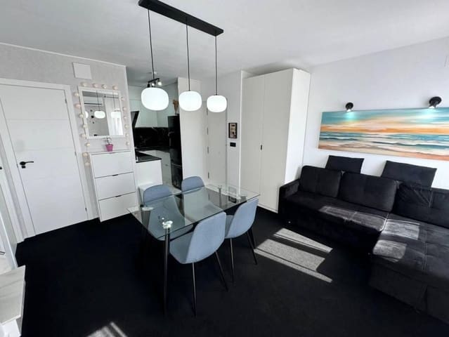 3 Zimmer Apartment zu verkaufen in Torrevieja mit Pool - 210.000 € (Ref: 9962888)