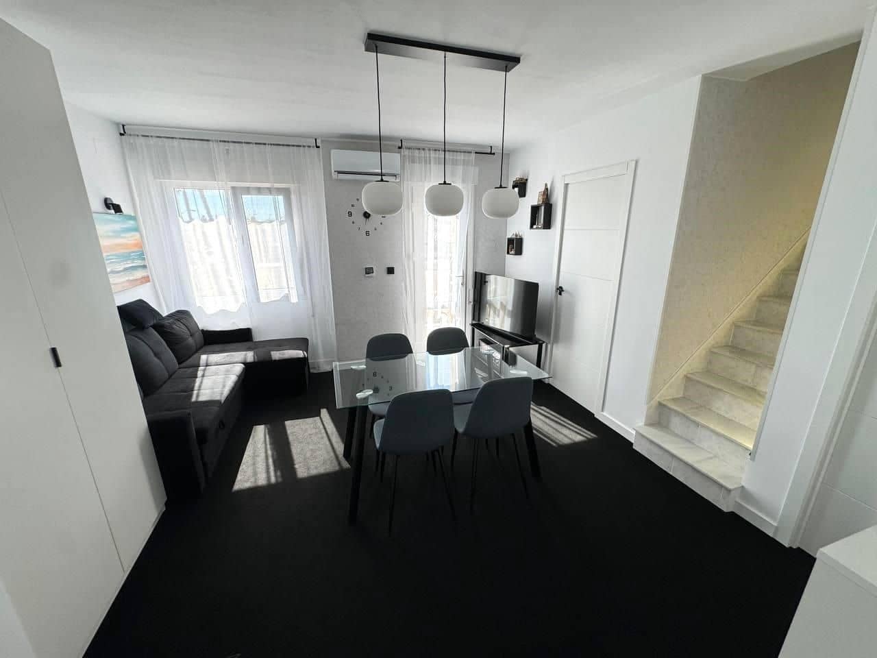 3 Zimmer Apartment zu verkaufen in Torrevieja mit Pool - 210.000 € (Ref: 9962888)