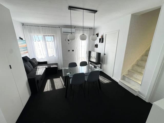3 Zimmer Apartment zu verkaufen in Torrevieja mit Pool - 210.000 € (Ref: 9962888)