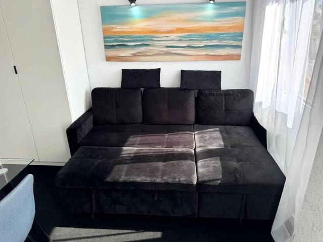3 Zimmer Apartment zu verkaufen in Torrevieja mit Pool - 210.000 € (Ref: 9962888)