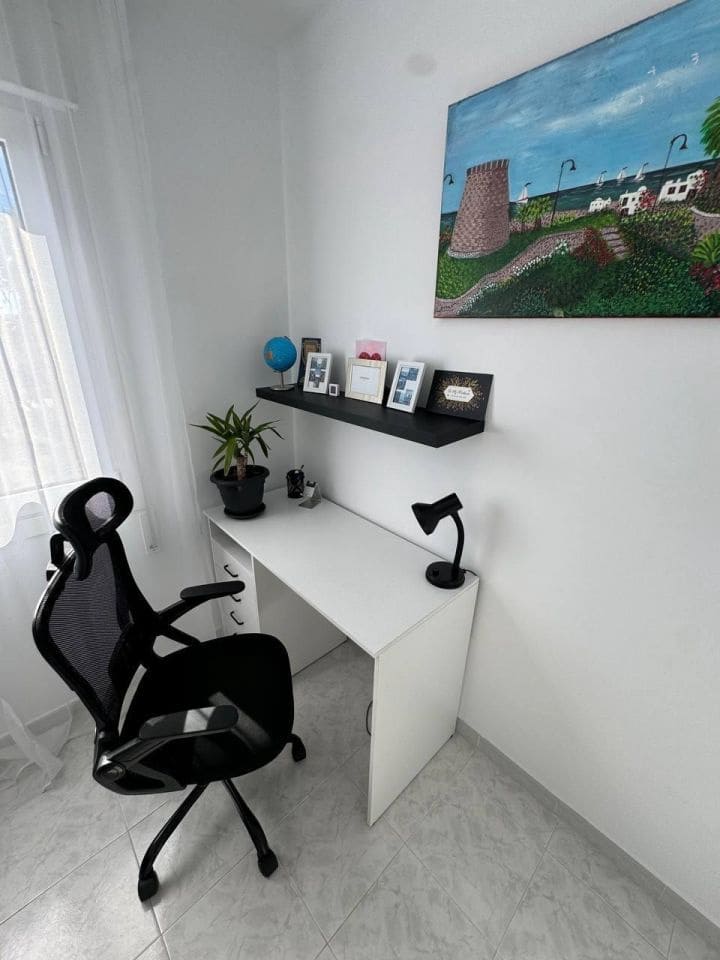 3 Zimmer Apartment zu verkaufen in Torrevieja mit Pool - 210.000 € (Ref: 9962888)
