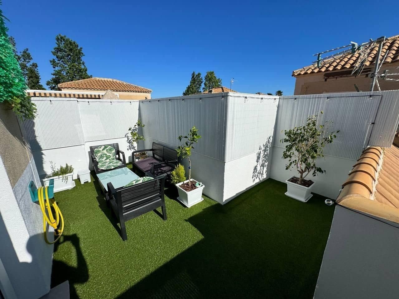 3 Zimmer Apartment zu verkaufen in Torrevieja mit Pool - 210.000 € (Ref: 9962888)