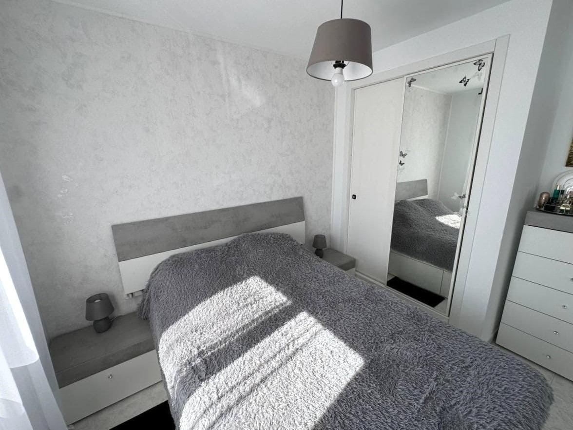 3 Zimmer Apartment zu verkaufen in Torrevieja mit Pool - 210.000 € (Ref: 9962888)