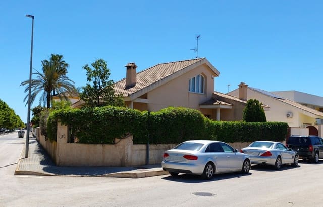 4 soverom Villa til salgs i San Javier med svømmebasseng garasje - € 559 000 (Ref: 9962911)