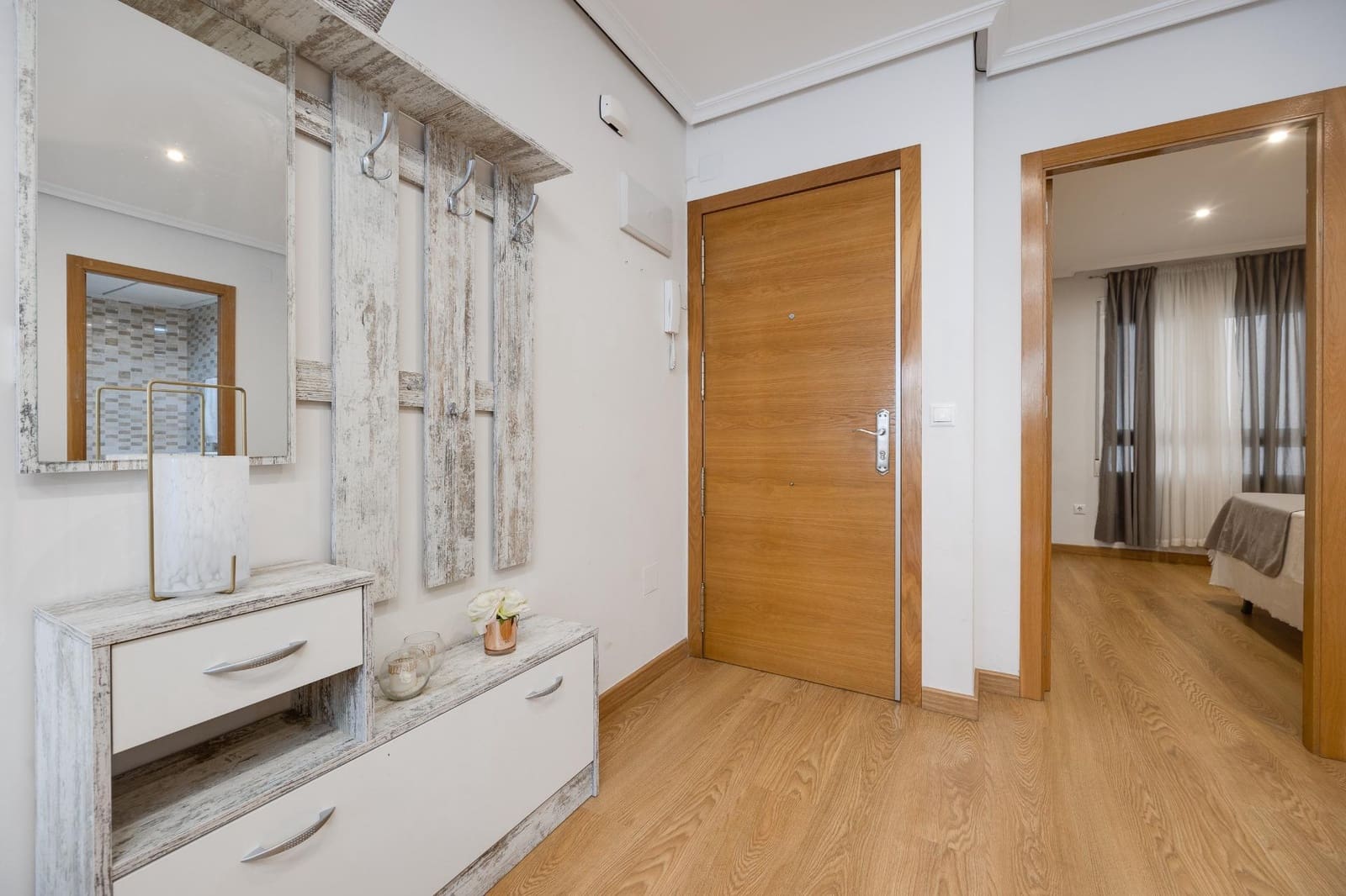 2 sypialnia Apartament na sprzedaż w Torrevieja z basenem - 159 900 € (Ref: 9962921)