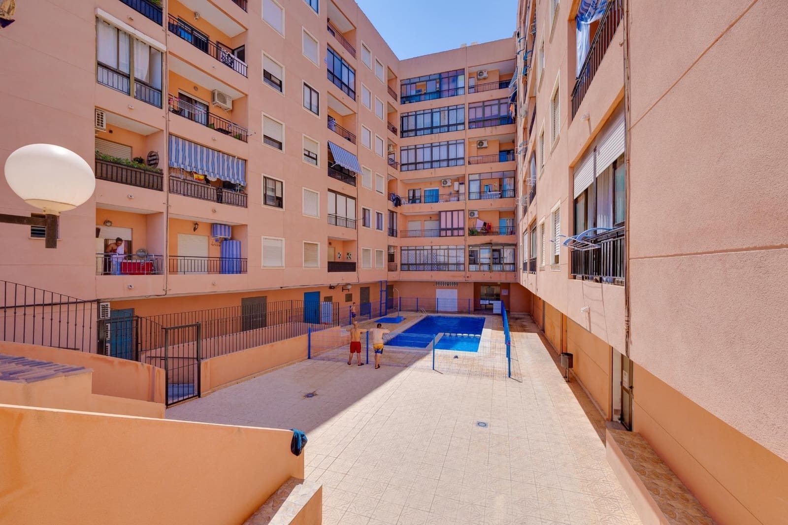2 sypialnia Apartament na sprzedaż w Torrevieja z basenem - 159 900 € (Ref: 9962921)