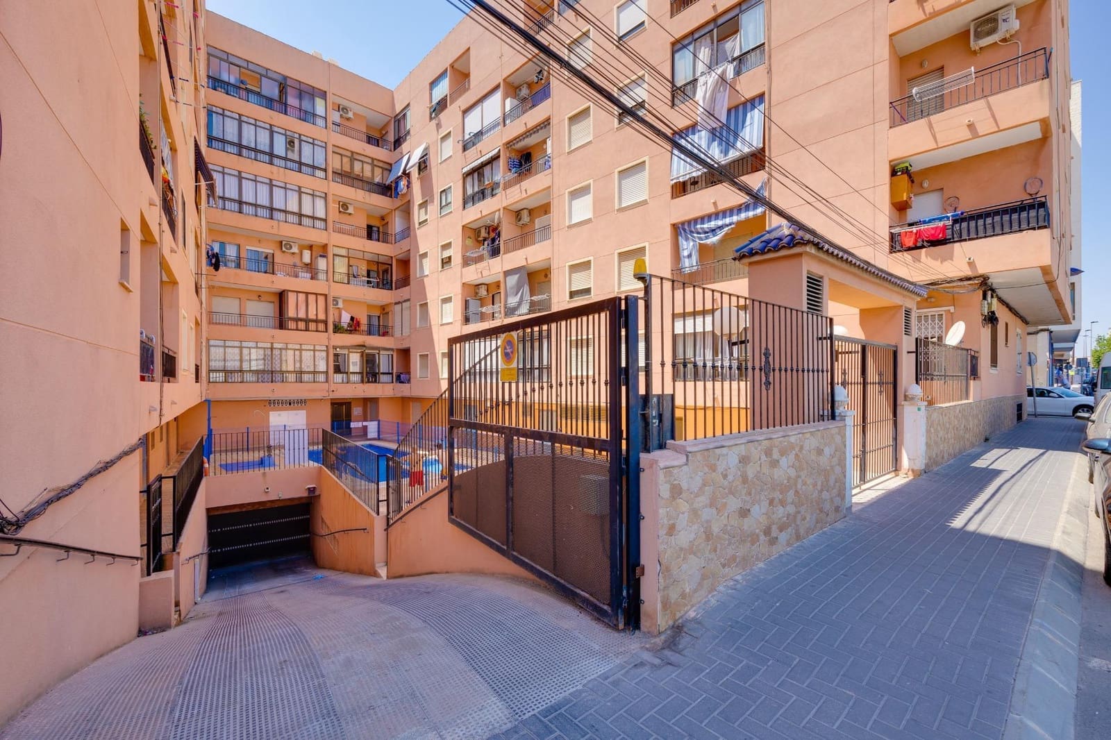 2 sypialnia Apartament na sprzedaż w Torrevieja z basenem - 159 900 € (Ref: 9962921)