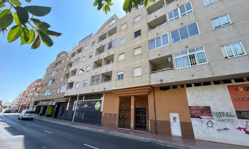 2 slaapkamer Appartement te koop in Torrevieja - € 159.995 (Ref: 9962924)