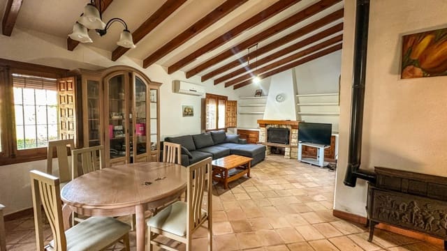 4 slaapkamer Villa te koop in Cabo Roig, Orihuela met zwembad garage - € 699.000 (Ref: 9962928)