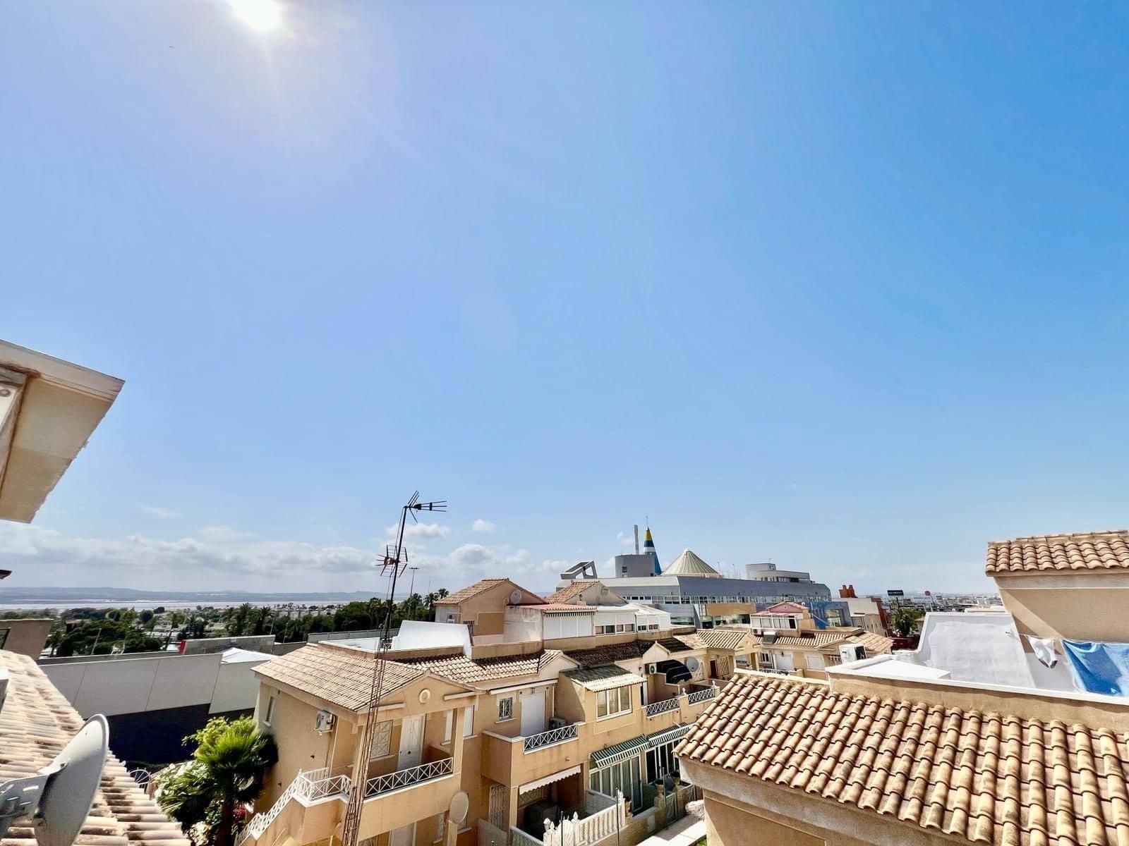 2 soverom Bungalow til salgs i Torrevieja med svømmebasseng - € 149 900 (Ref: 9962931)