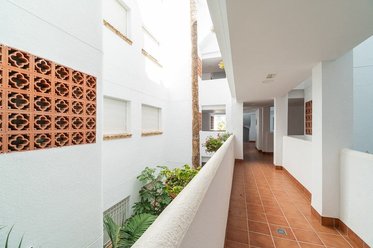 2 makuuhuone Huoneisto myytävänä paikassa Orihuela Costa - 220 000 € (Ref: 9962938)