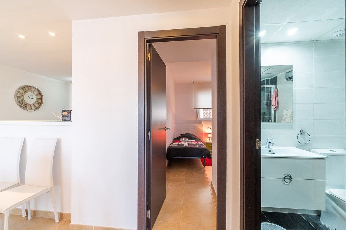 2 makuuhuone Huoneisto myytävänä paikassa Orihuela Costa - 220 000 € (Ref: 9962938)