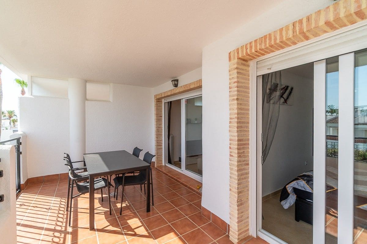 2 makuuhuone Huoneisto myytävänä paikassa Orihuela Costa - 220 000 € (Ref: 9962938)