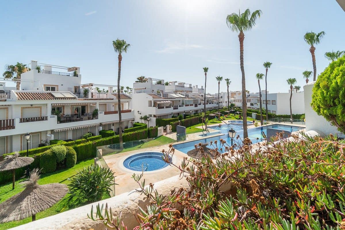 2 makuuhuone Huoneisto myytävänä paikassa Orihuela Costa - 220 000 € (Ref: 9962938)
