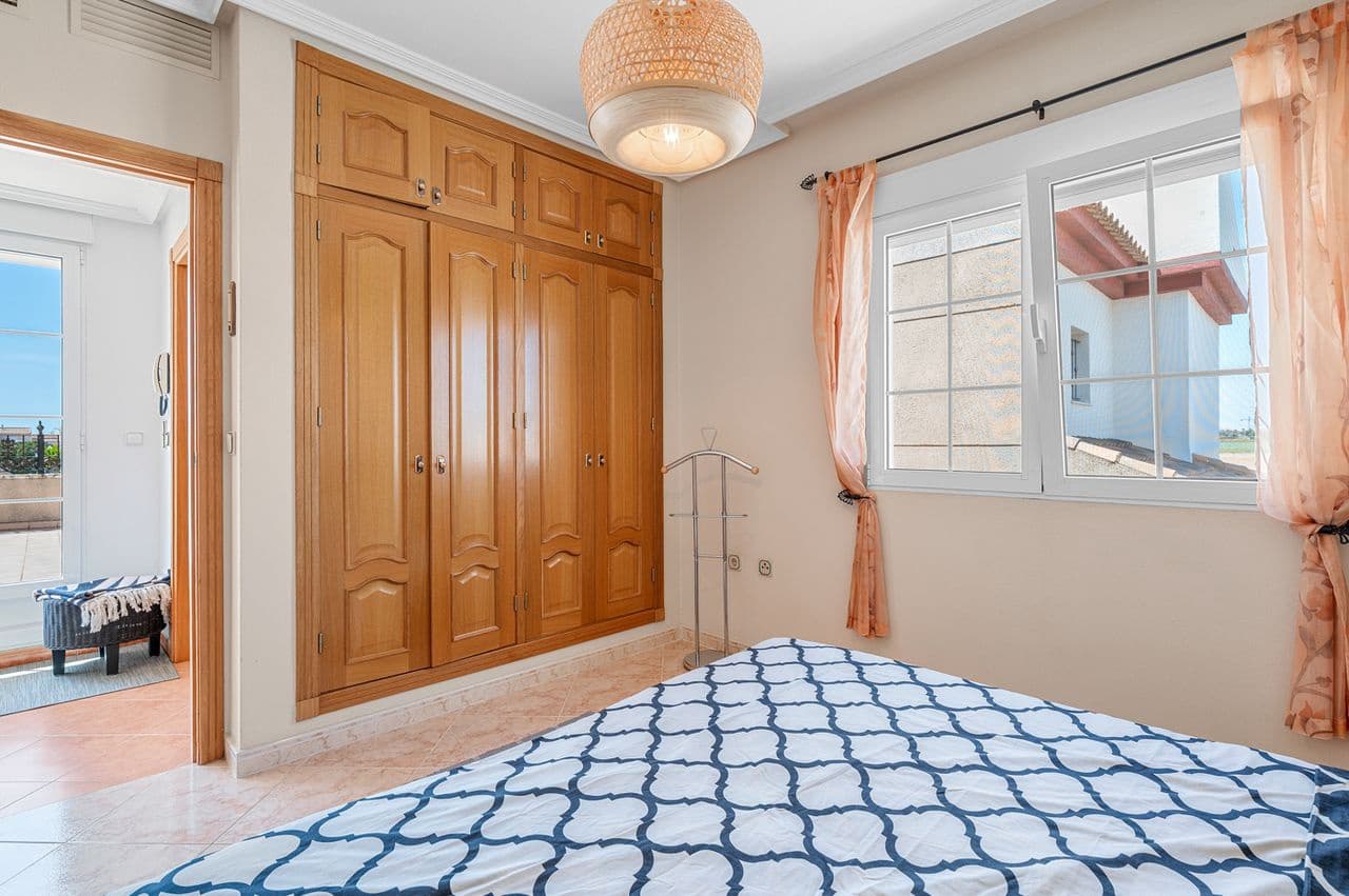 7 Zimmer Villa zu verkaufen in Torre de la Horadada - 899.000 € (Ref: 9962943)