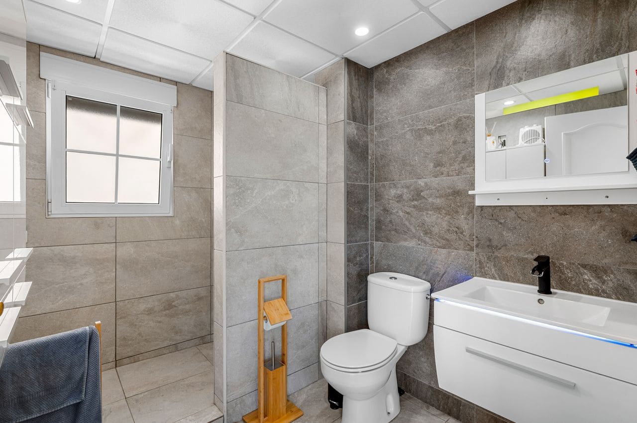 7 Zimmer Villa zu verkaufen in Torre de la Horadada - 899.000 € (Ref: 9962943)