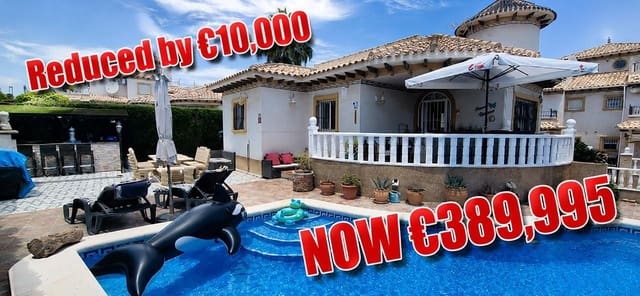 4 soveværelse Villa til salg i Villamartin, Orihuela med swimmingpool - € 389.995 (Ref: 9962949)