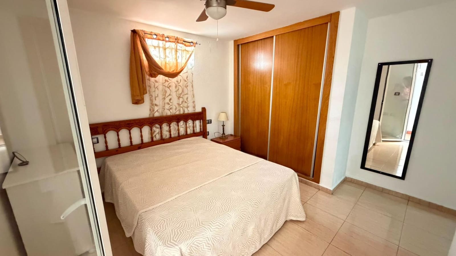 2 sovrum Lägenhet till salu i Torrevieja - 127 000 € (Ref: 9962951)