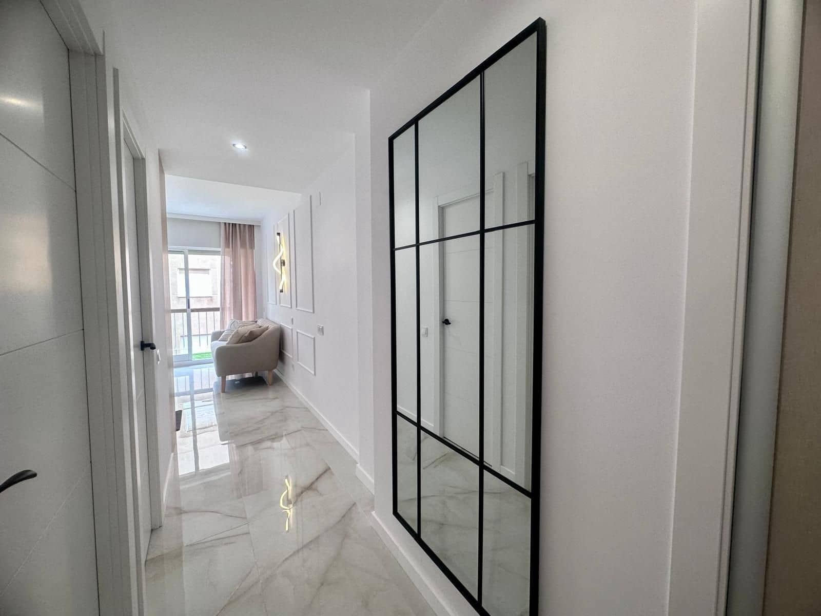 1 Zimmer Apartment zu verkaufen in Torrevieja mit Pool - 159.900 € (Ref: 9962952)